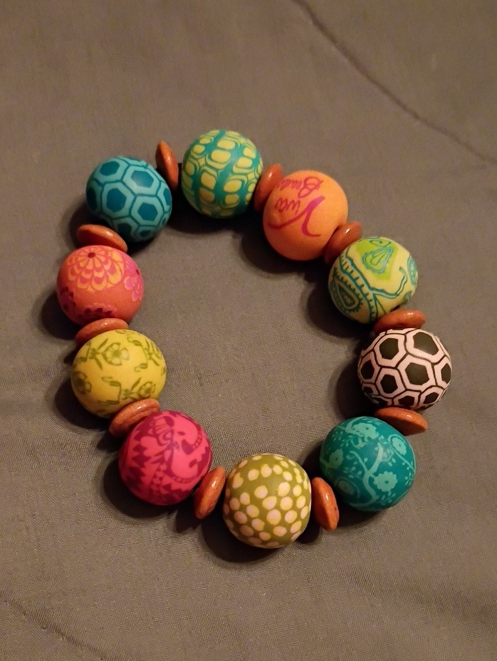 Viva Beads Multicolor Beaded Stretch Bracelet - Vibrant Patterned Spheres